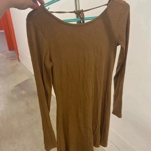 Forever  21 low back dress - Picture 2 of 3